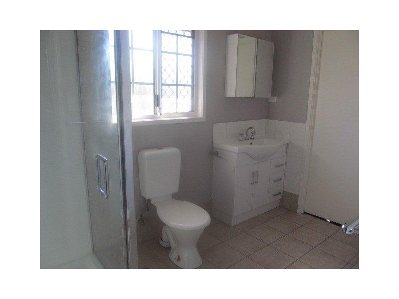 3/4 Pendlebury Crt, Edens Landing QLD 4207