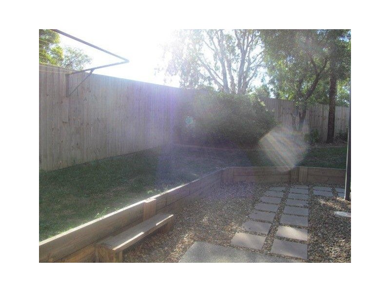 3/4 Pendlebury Crt, Edens Landing QLD 4207