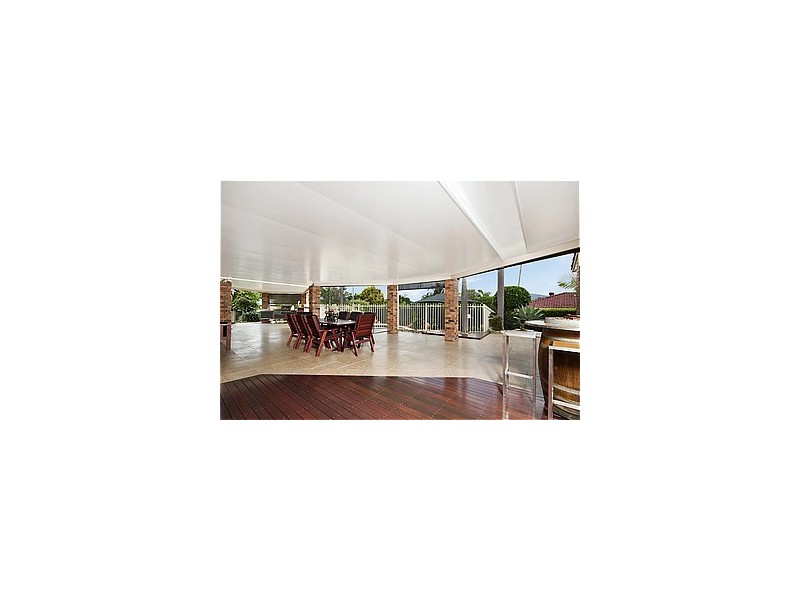 5 Mimi Crt, Mount Warren Park QLD 4207