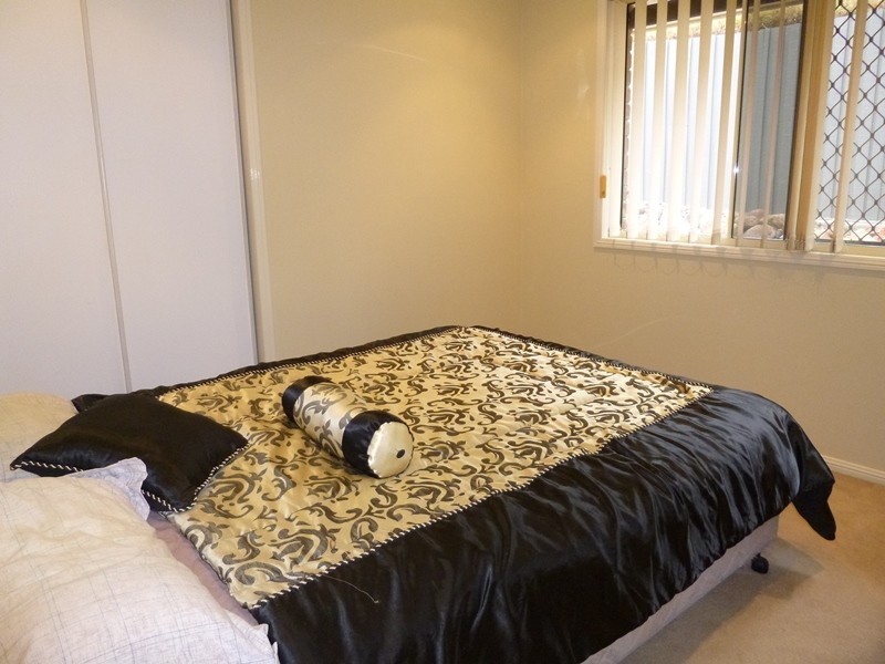 5 Mimi Crt, Mount Warren Park QLD 4207