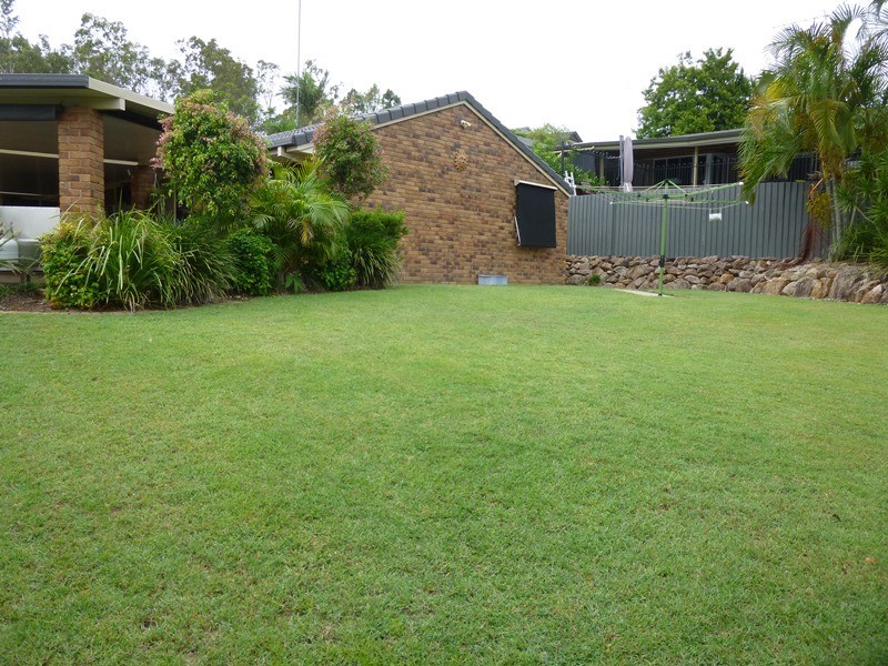 5 Mimi Crt, Mount Warren Park QLD 4207
