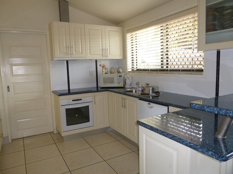 16 Honeyman St, Mount Warren Park QLD 4207