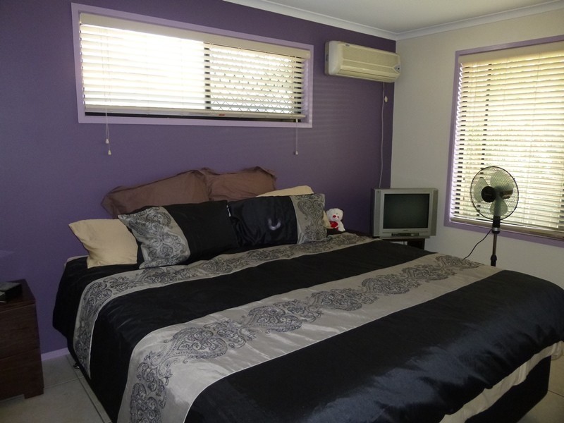 16 Honeyman St, Mount Warren Park QLD 4207