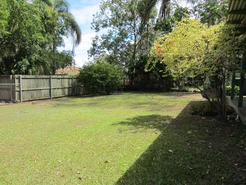 4 Schmidt Rd, Eagleby QLD 4207