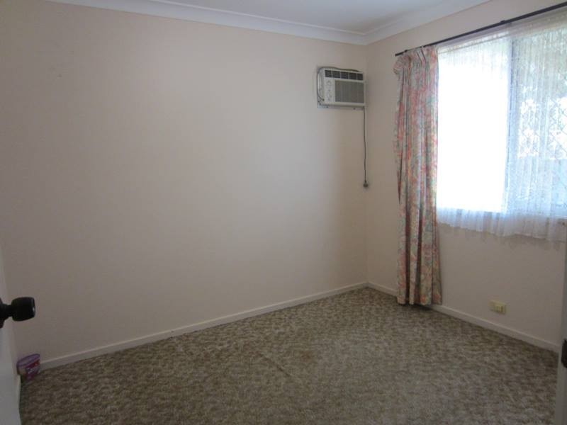 4 Schmidt Rd, Eagleby QLD 4207