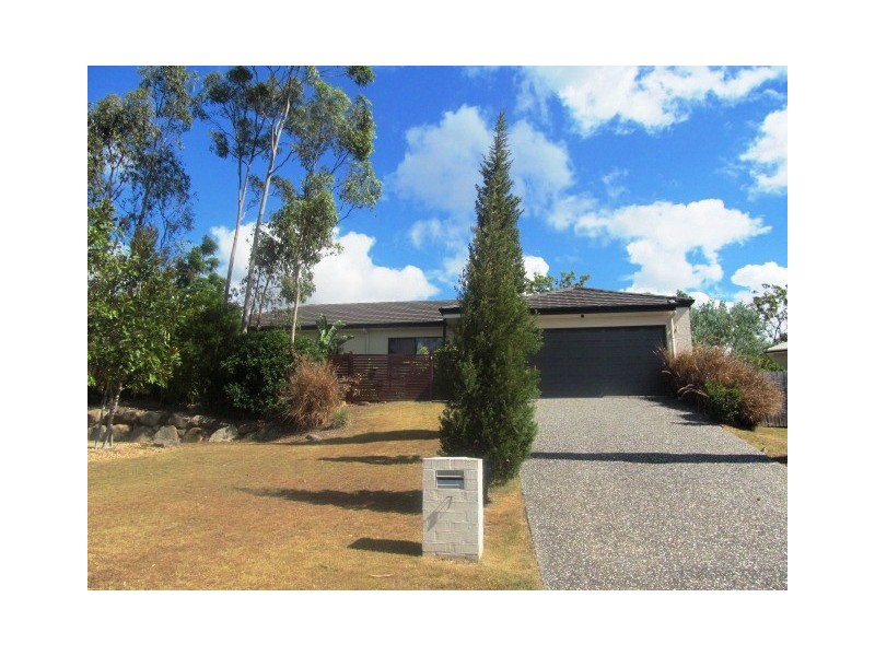 7 Dalrymple Close, Waterford QLD 4133