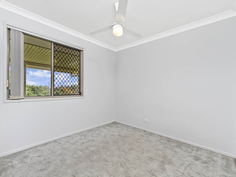 33 Loane Drive, Edens Landing QLD 4207