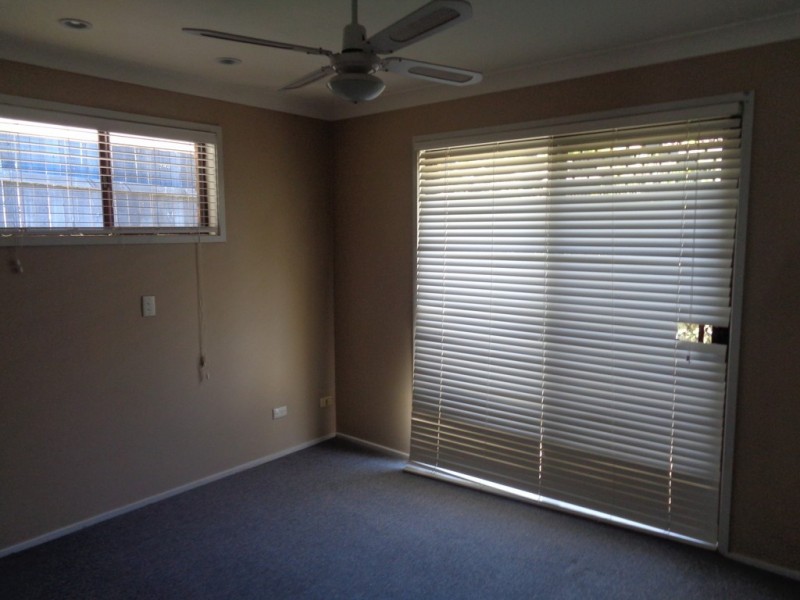 12a Avonmore St, Edens Landing QLD 4207