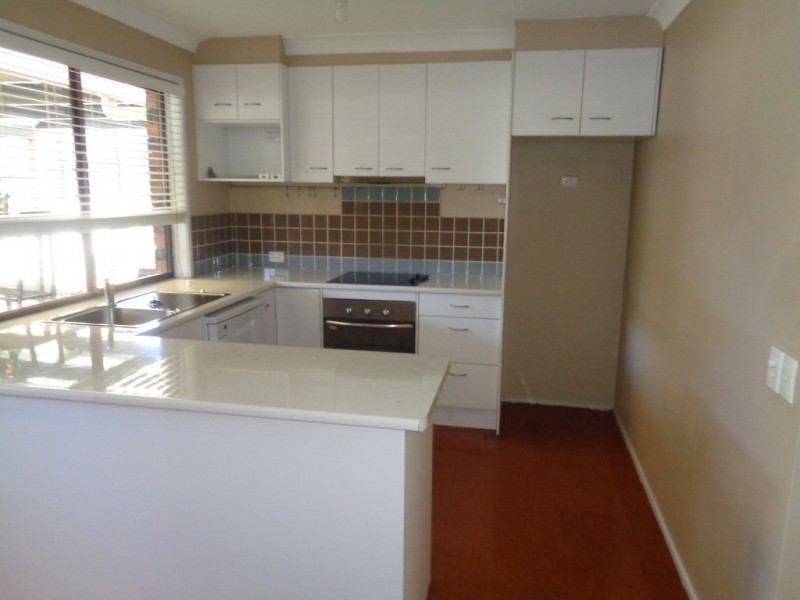 12a Avonmore St, Edens Landing QLD 4207