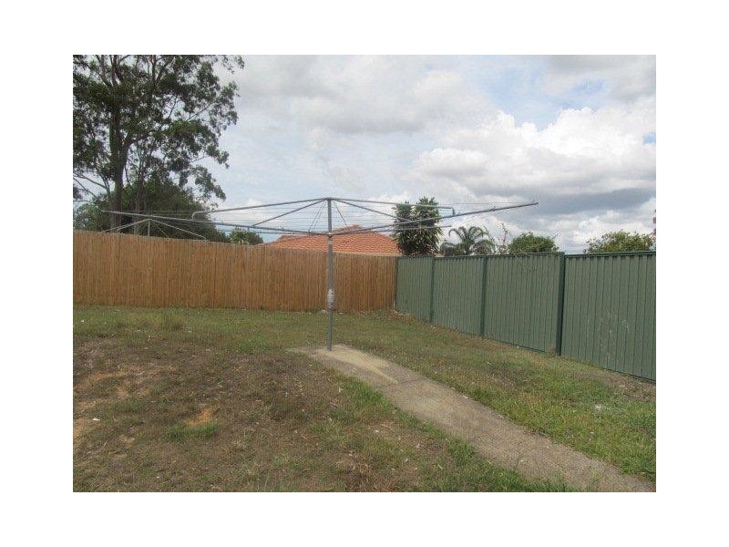 11 Embley Ct, Eagleby QLD 4207