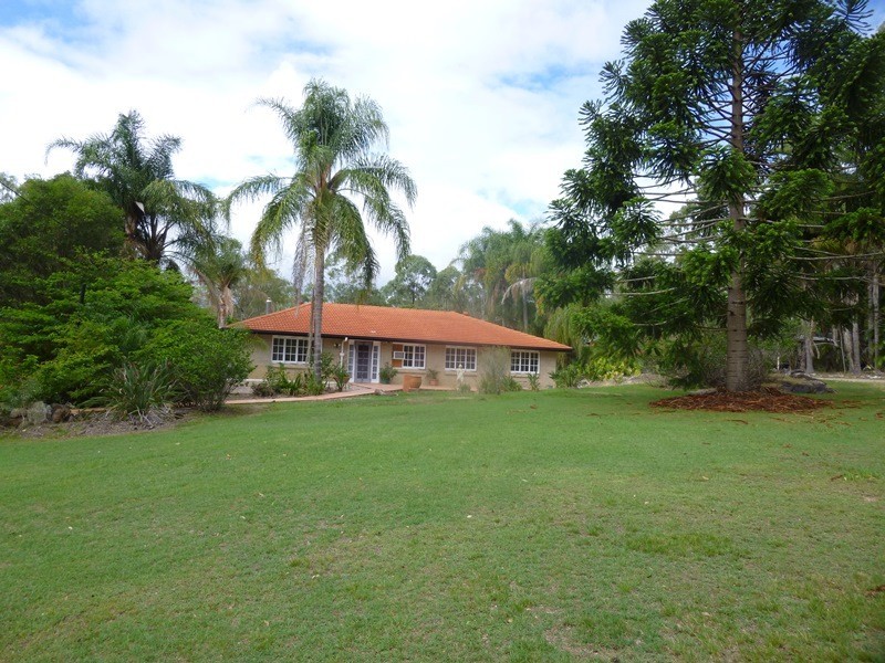 74-80 Sharton Ave, Buccan QLD 4207