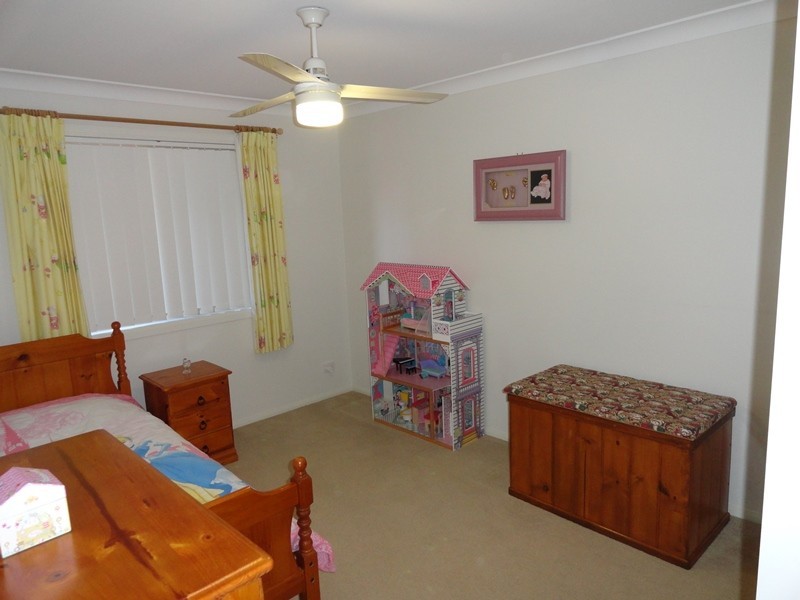 22 Skyline Cct, Windaroo QLD 4207