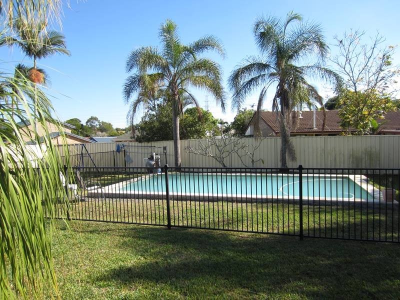 23 Rochester Drive, Mount Warren Park QLD 4207