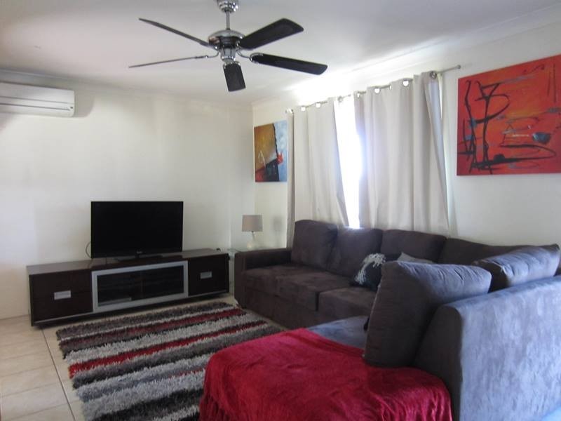 23 Rochester Drive, Mount Warren Park QLD 4207