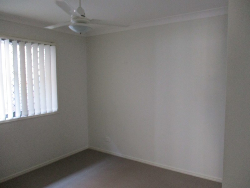 33 Woodlands Blvd, Waterford QLD 4133