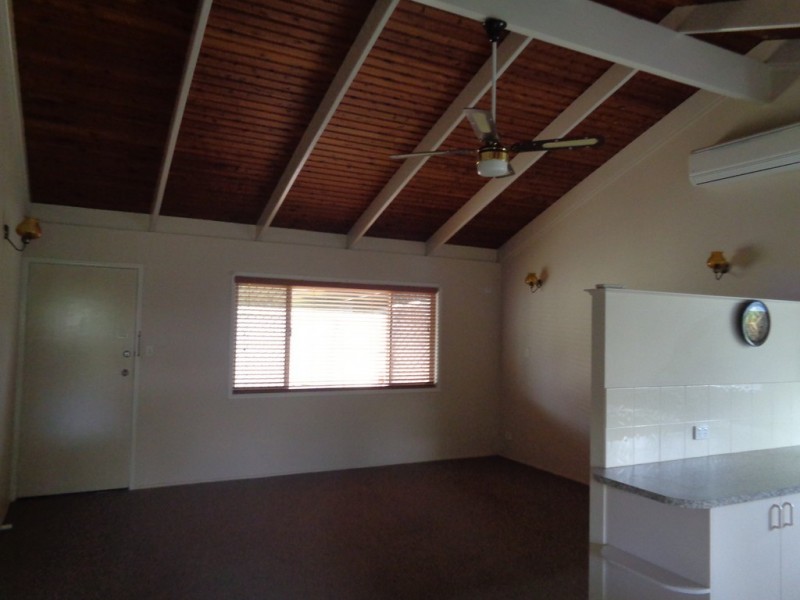 17 Carlyon St, Mount Warren Park QLD 4207