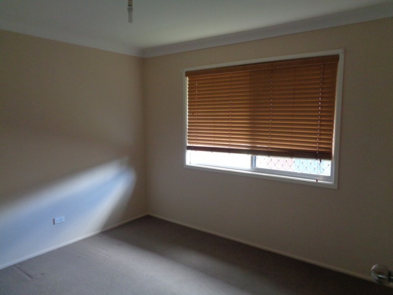 17 Carlyon St, Mount Warren Park QLD 4207