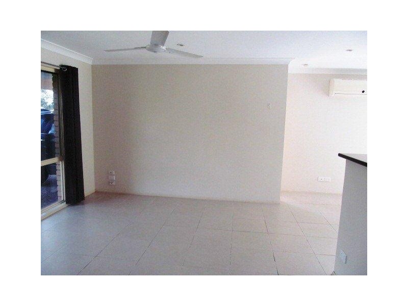 37 Stoten St, Eagleby QLD 4207