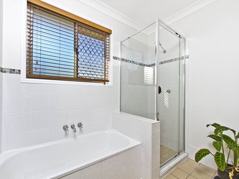 28 kummara, Edens Landing QLD 4207