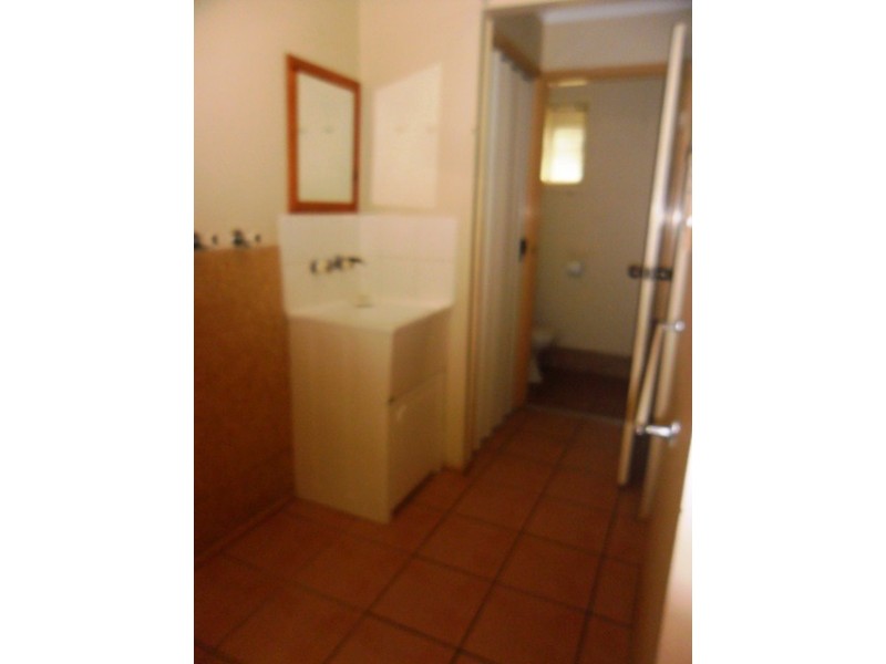 1/1 Delanty Crt, Edens Landing QLD 4207