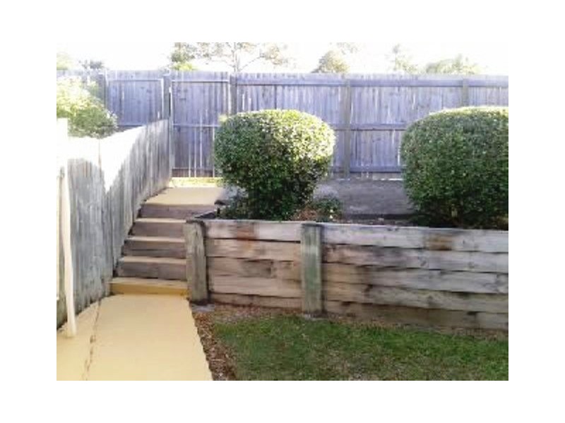 1/1 Delanty Crt, Edens Landing QLD 4207