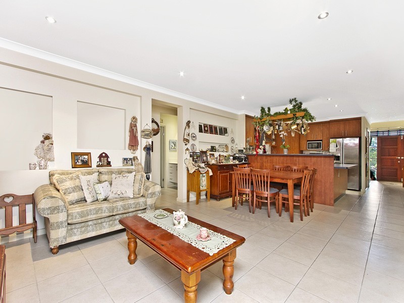 6 Bellthorpe Rd, Ormeau QLD 4208