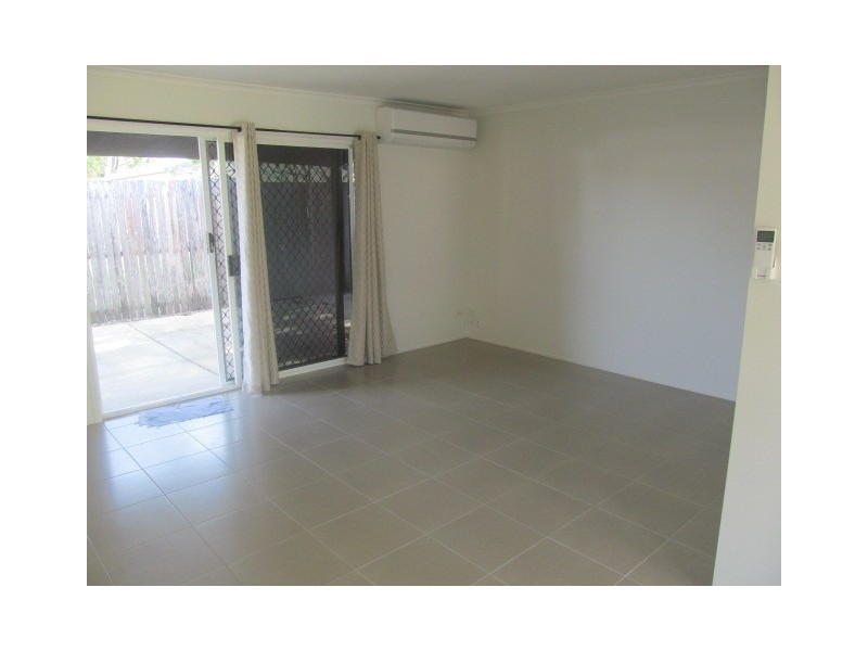 6 Pearce Court, Eagleby QLD 4207