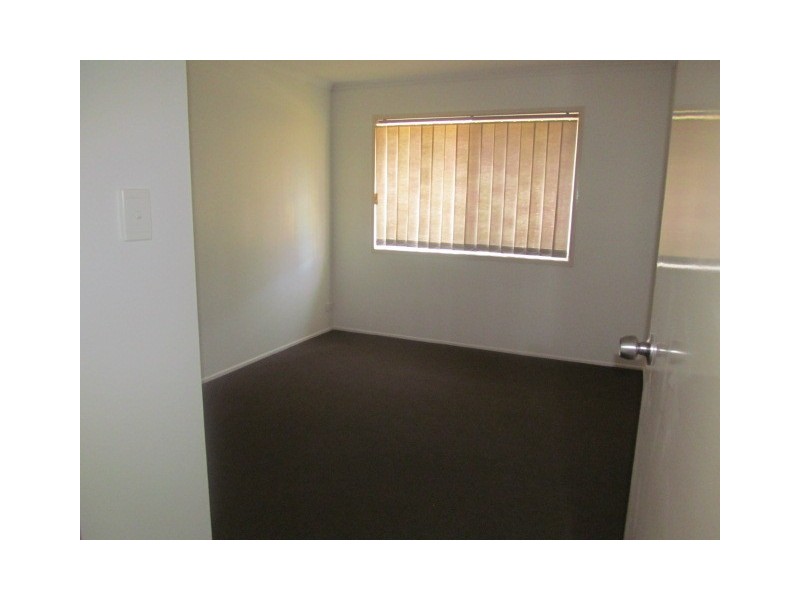 6 Pearce Court, Eagleby QLD 4207