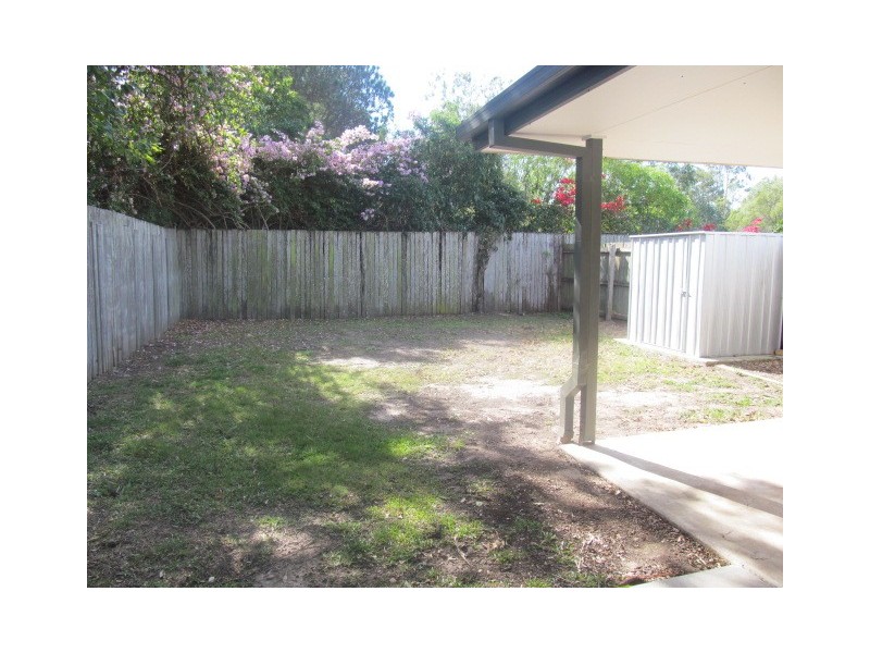 6 Pearce Court, Eagleby QLD 4207