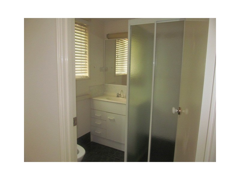 3 Clayton Drive, Edens Landing QLD 4207