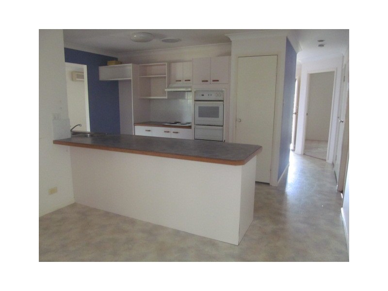 3 Clayton Drive, Edens Landing QLD 4207
