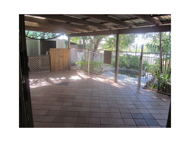3 Clayton Drive, Edens Landing QLD 4207