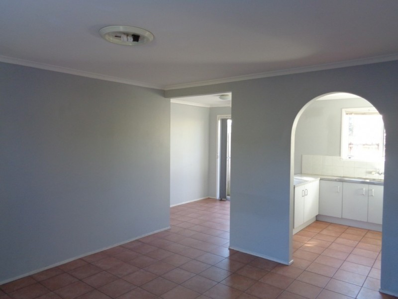 2/2a Cowper Ave, Eagleby QLD 4207