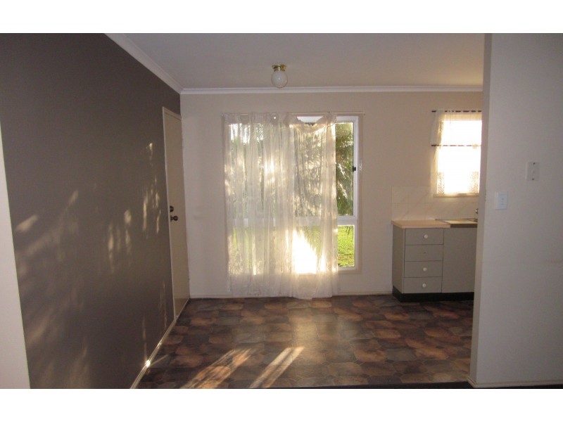 8 Lomic Crt, Eagleby QLD 4207