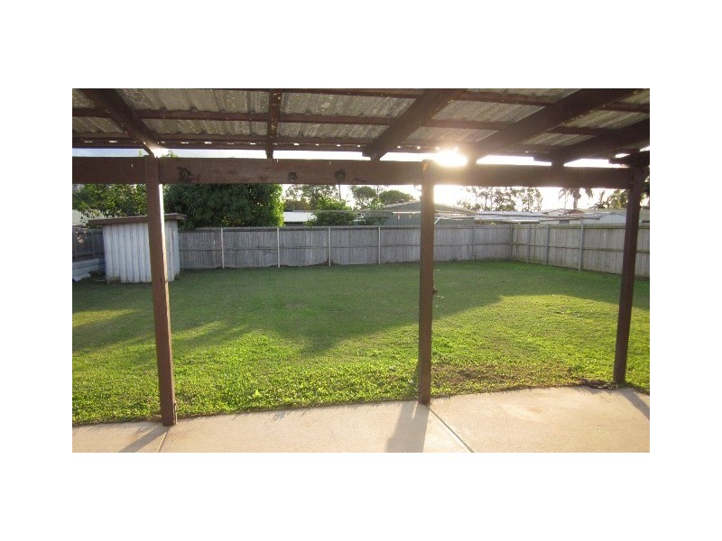 8 Lomic Crt, Eagleby QLD 4207