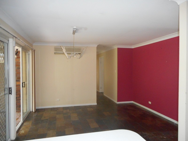 3 Lintrose Crt, Edens Landing QLD 4207