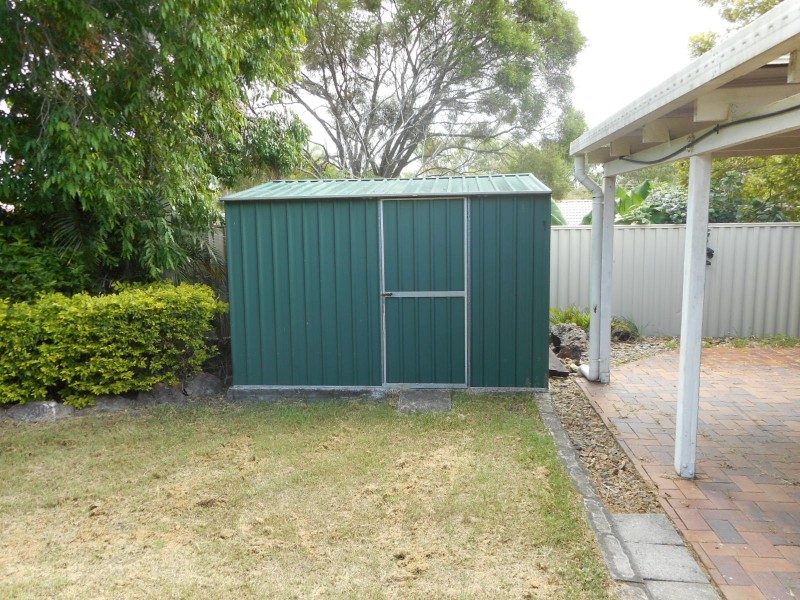 3 Lintrose Crt, Edens Landing QLD 4207