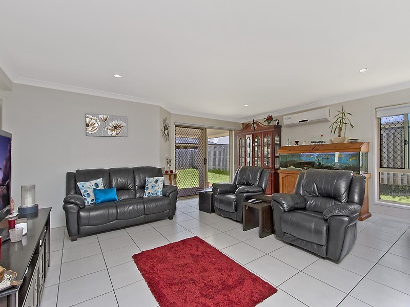 22 Breezeway Dr, Bahrs Scrub QLD 4207