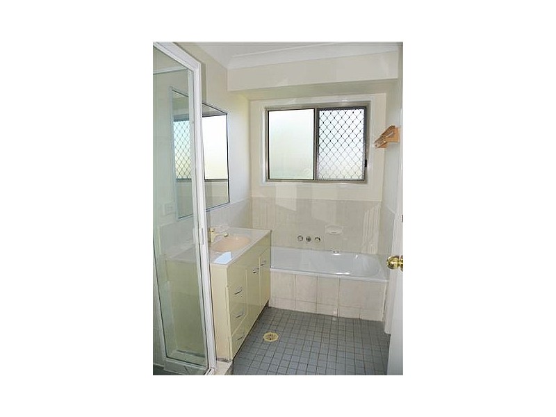 279 Logan St, Eagleby QLD 4207