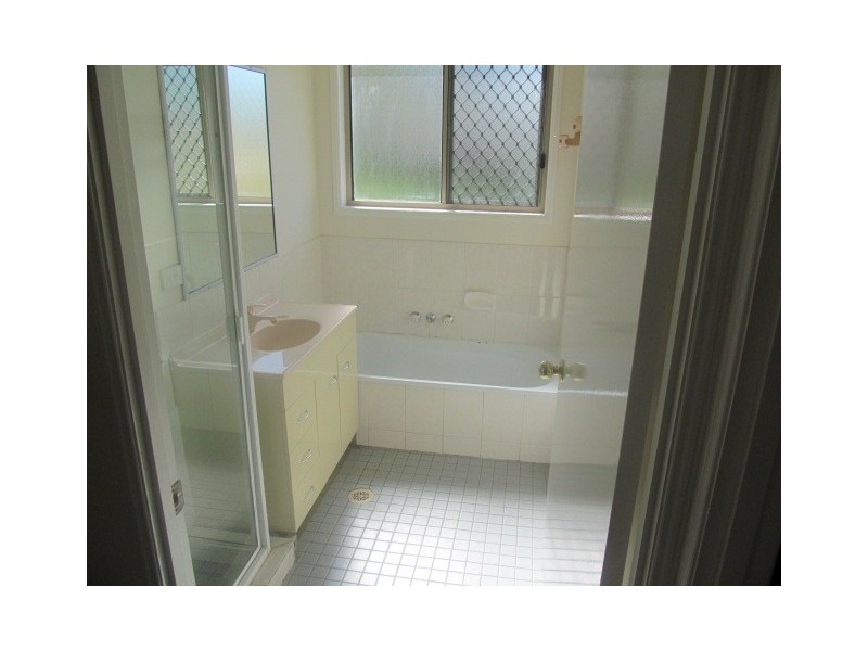 279 Logan St, Eagleby QLD 4207