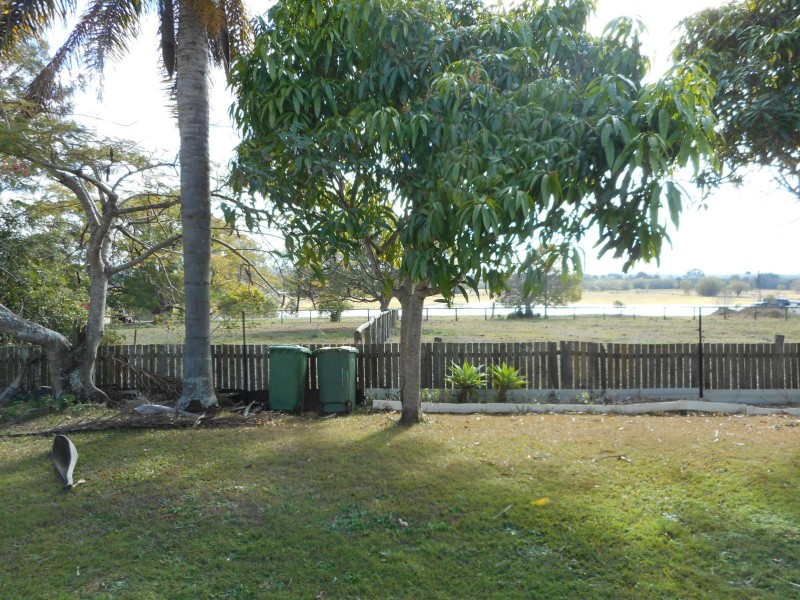 22 Maurice Crt, Eagleby QLD 4207