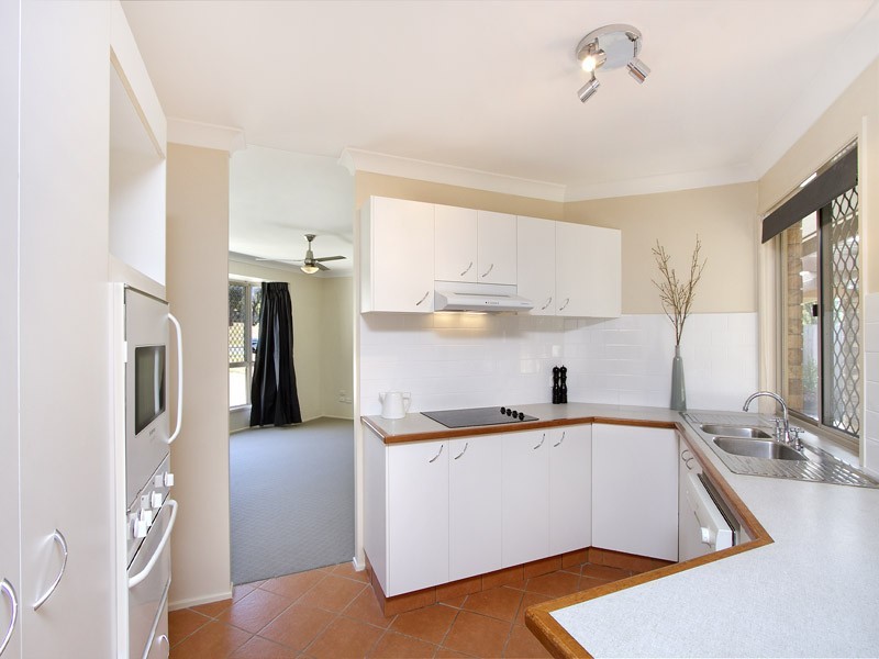 206 Mt Warren Blvd, Mount Warren Park QLD 4207