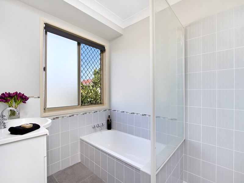 206 Mt Warren Blvd, Mount Warren Park QLD 4207