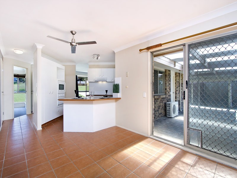 206 Mt Warren Blvd, Mount Warren Park QLD 4207