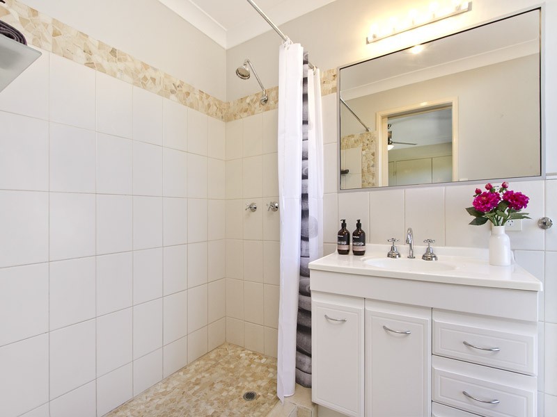 206 Mt Warren Blvd, Mount Warren Park QLD 4207