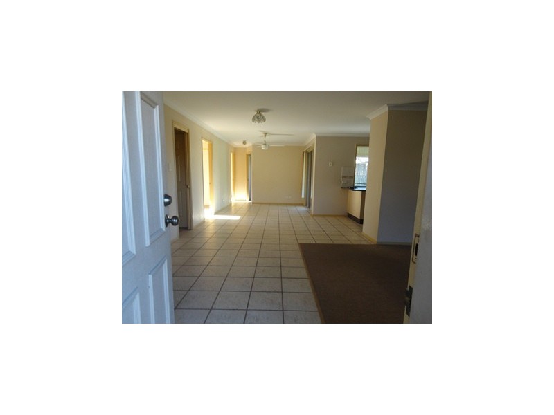 18 Cherry Tree Place, Waterford QLD 4133