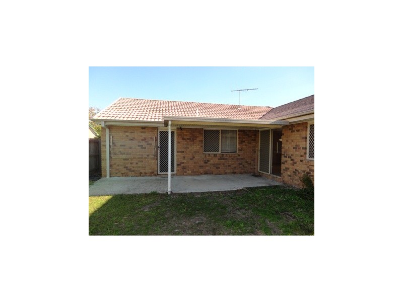 18 Cherry Tree Place, Waterford QLD 4133