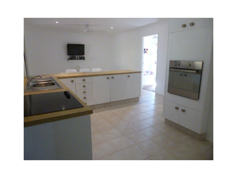 23 Schonwerder Dr, Windaroo QLD 4207