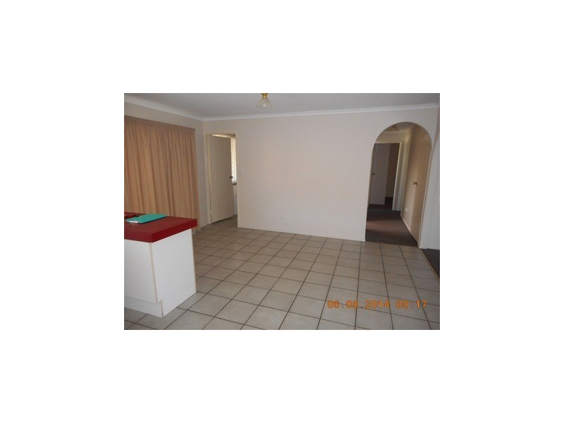 4 Feldspar St, Bethania QLD 4205