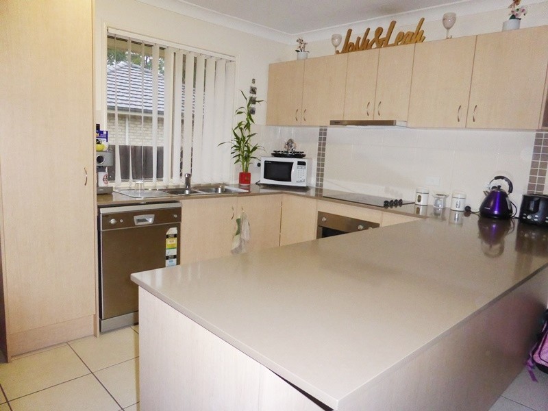 10 Zachary Street, Eagleby QLD 4207